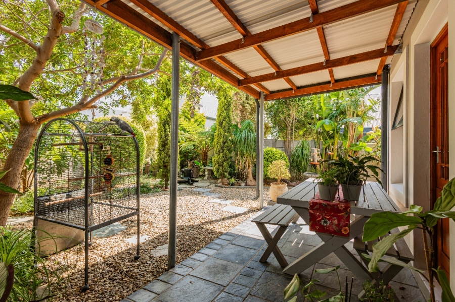 2 Bedroom Property for Sale in Rouxpark Western Cape